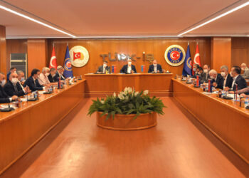 TÜRK-İŞ BAŞKANLAR KURULU TOPLANDI