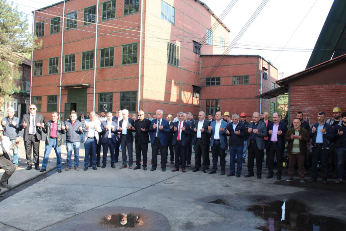 30 MADEN ŞEHİDİ DUALARLA ANILDI