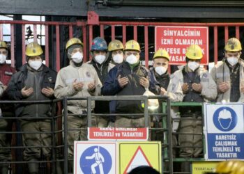 MADENCİ, ŞEHİTLER İÇİN KURAN-I KERİM OKUTTU