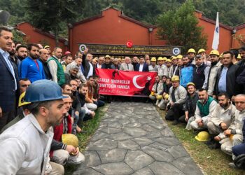 ARMUTÇUK MADEN ŞEHİTLERİ ANITI