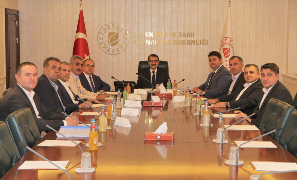 SENDİKAMIZ, ENERJİ BAKANI DÖNMEZ İLE GÖRÜŞTÜ