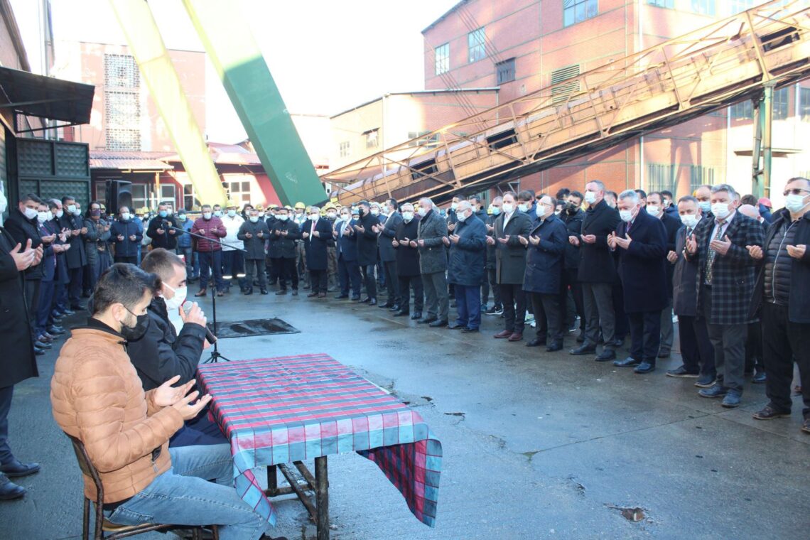 263 KOZLU MADEN ŞEHİDİ ANILDI