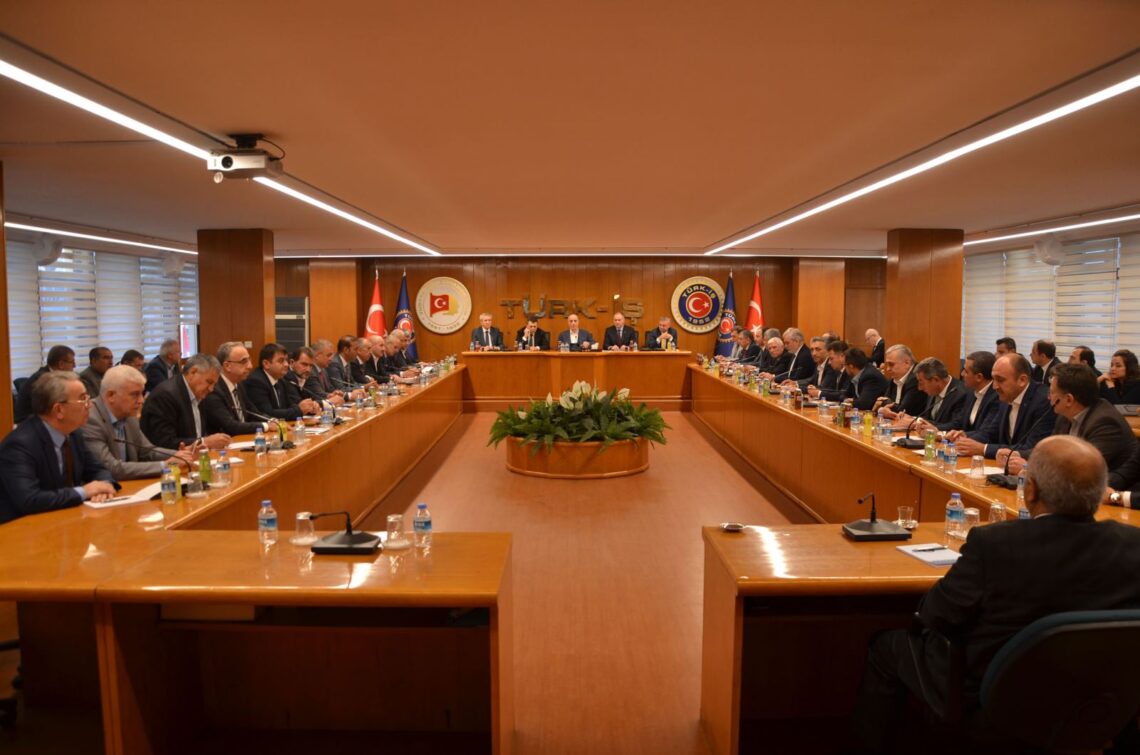 TÜRK-İŞ BAŞKANLAR KURULU TOPLANDI
