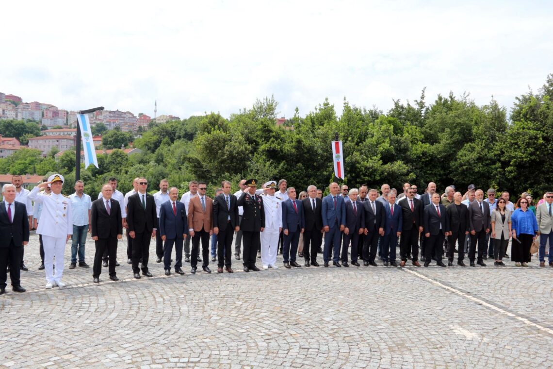 TAŞKÖMÜRÜNÜ BULAN UZUNMEHMET, TÖRENLE ANILDI