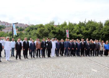 TAŞKÖMÜRÜNÜ BULAN UZUNMEHMET, TÖRENLE ANILDI