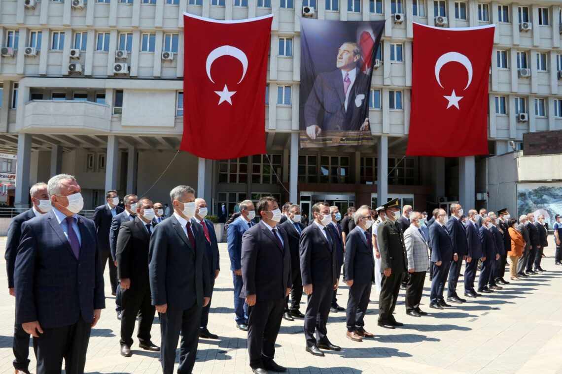 TAŞKÖMÜRÜNÜ BULAN UZUNMEHMET ANILDI