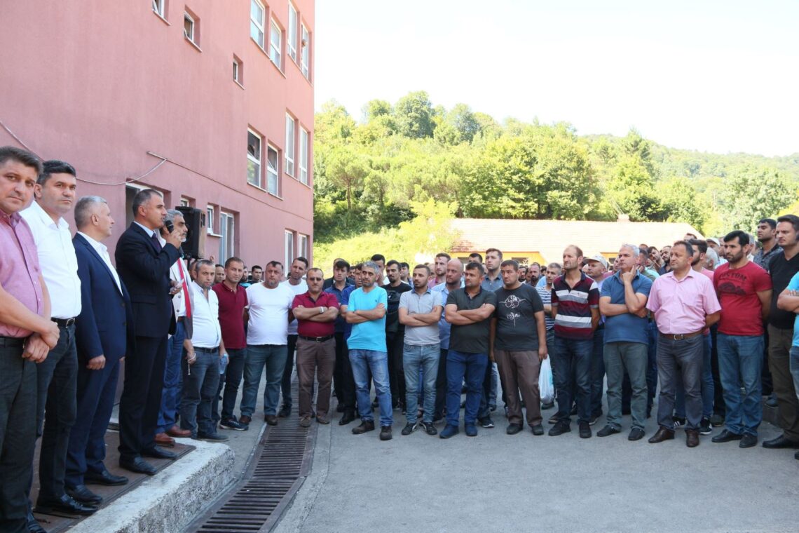 SENDİKAMIZ YÖNETİMİ ARMUTÇUK’TAYDI