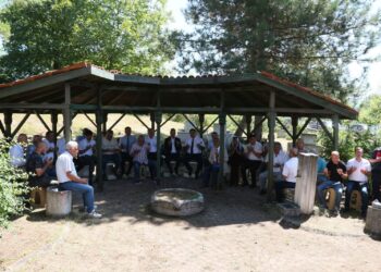 DENİZER, MEZARI BAŞINDA ANILDI