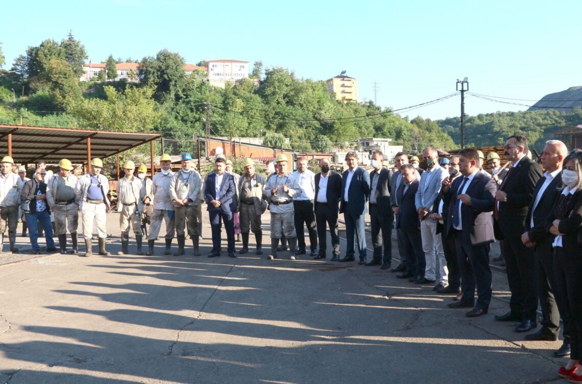 SENDİKAMIZ YÖNETİMİ KİLİMLİ’DE