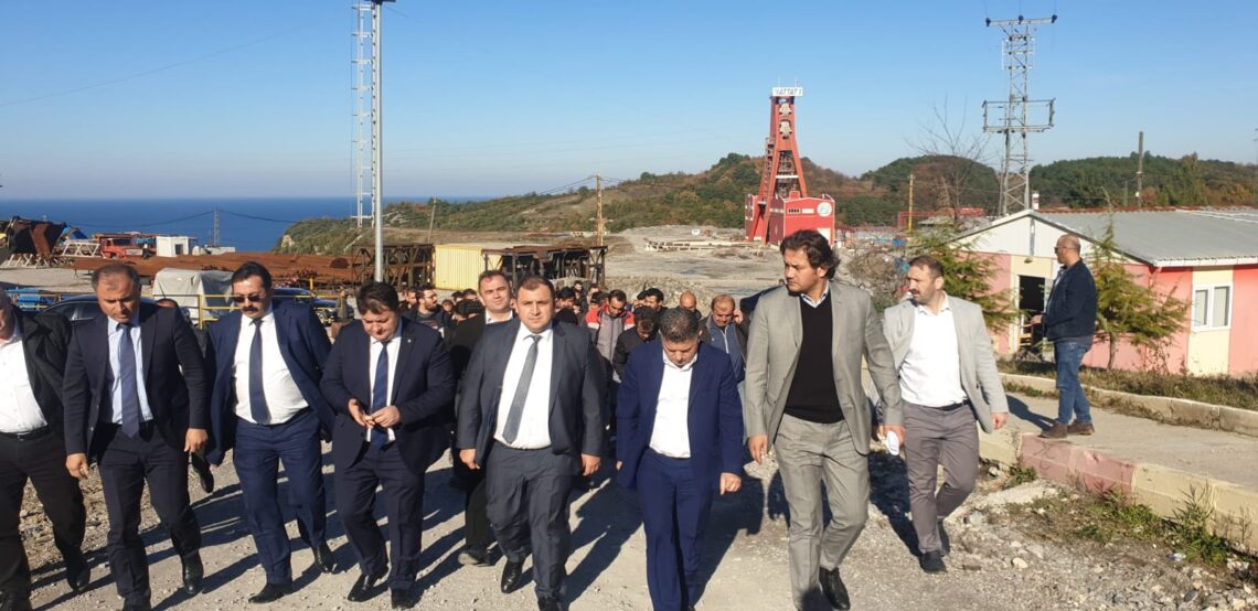 HATTAT A.Ş. AMASRA’DA MAAŞ EYLEMİ