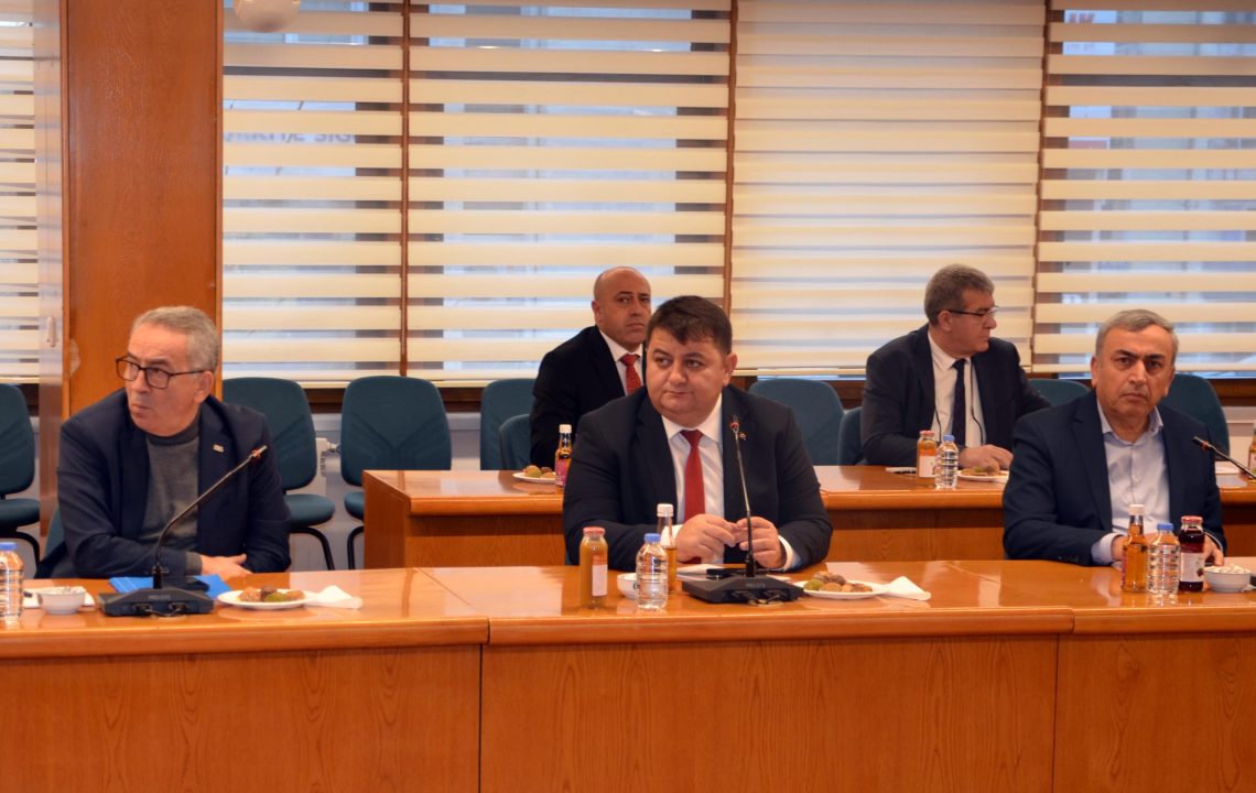 YEŞİL, TÜRK-İŞ BAŞKANLAR KURULU TOPLANTISINA KATILDI