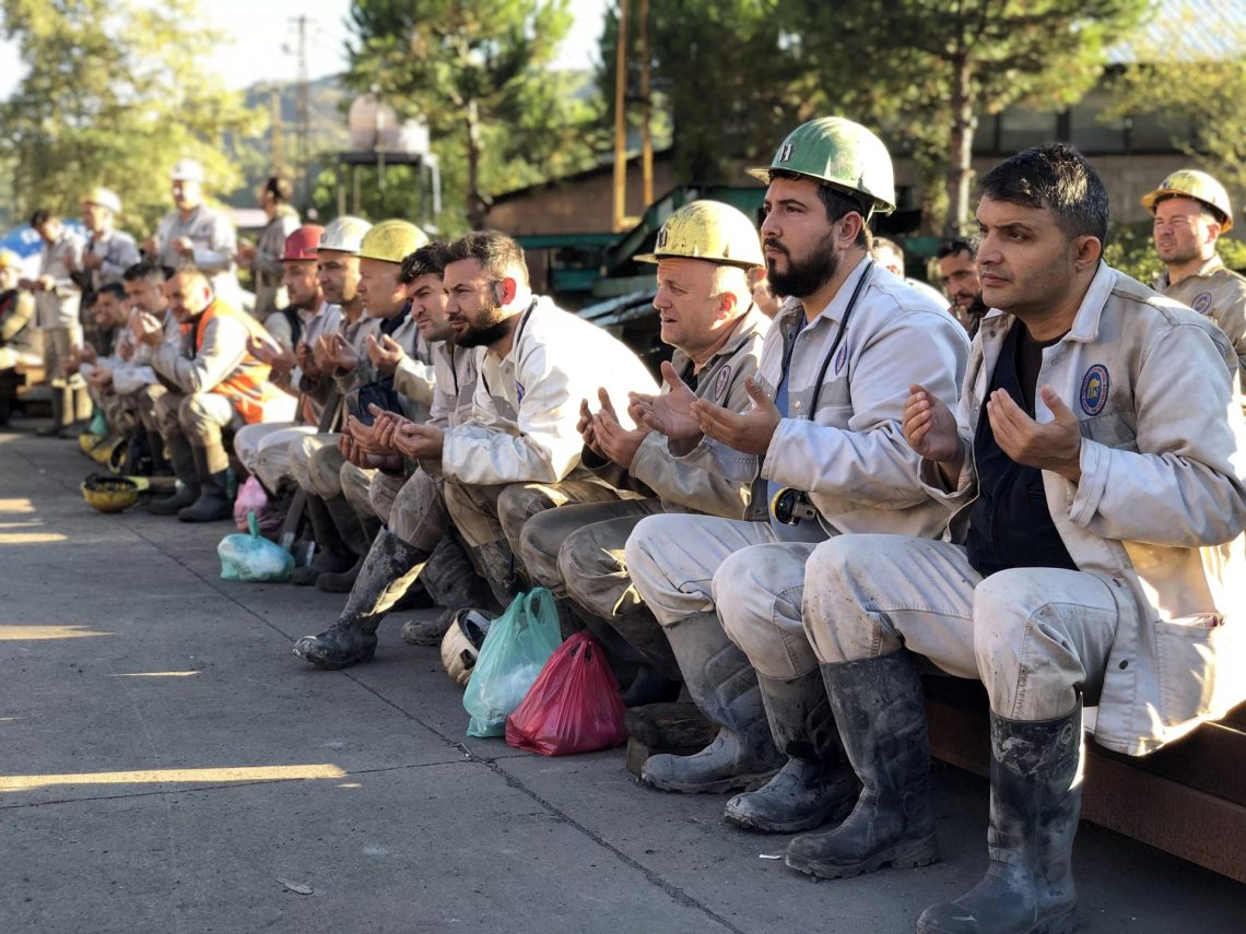 Karadon’da maden şehitleri için dua edildi