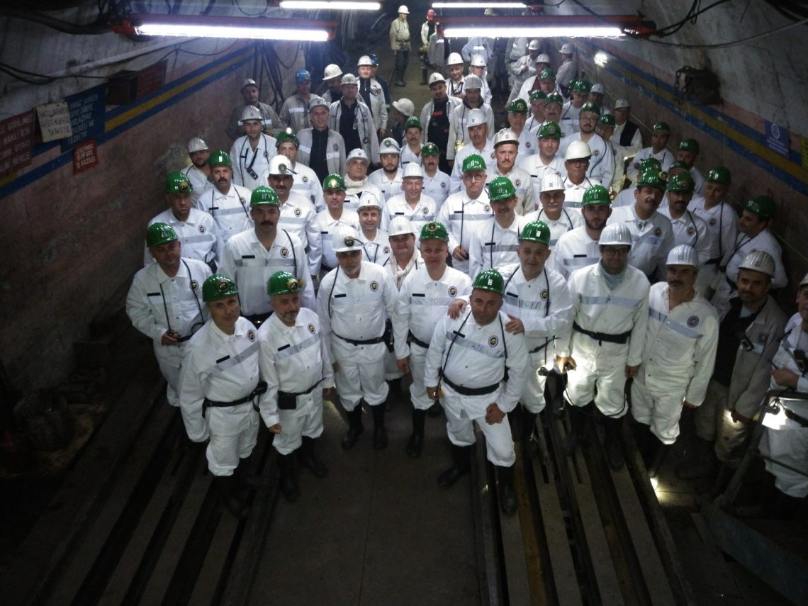 Bakan Işıkhan, maden ocağına girdi