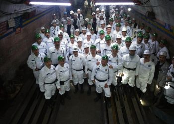 Bakan Işıkhan, maden ocağına girdi