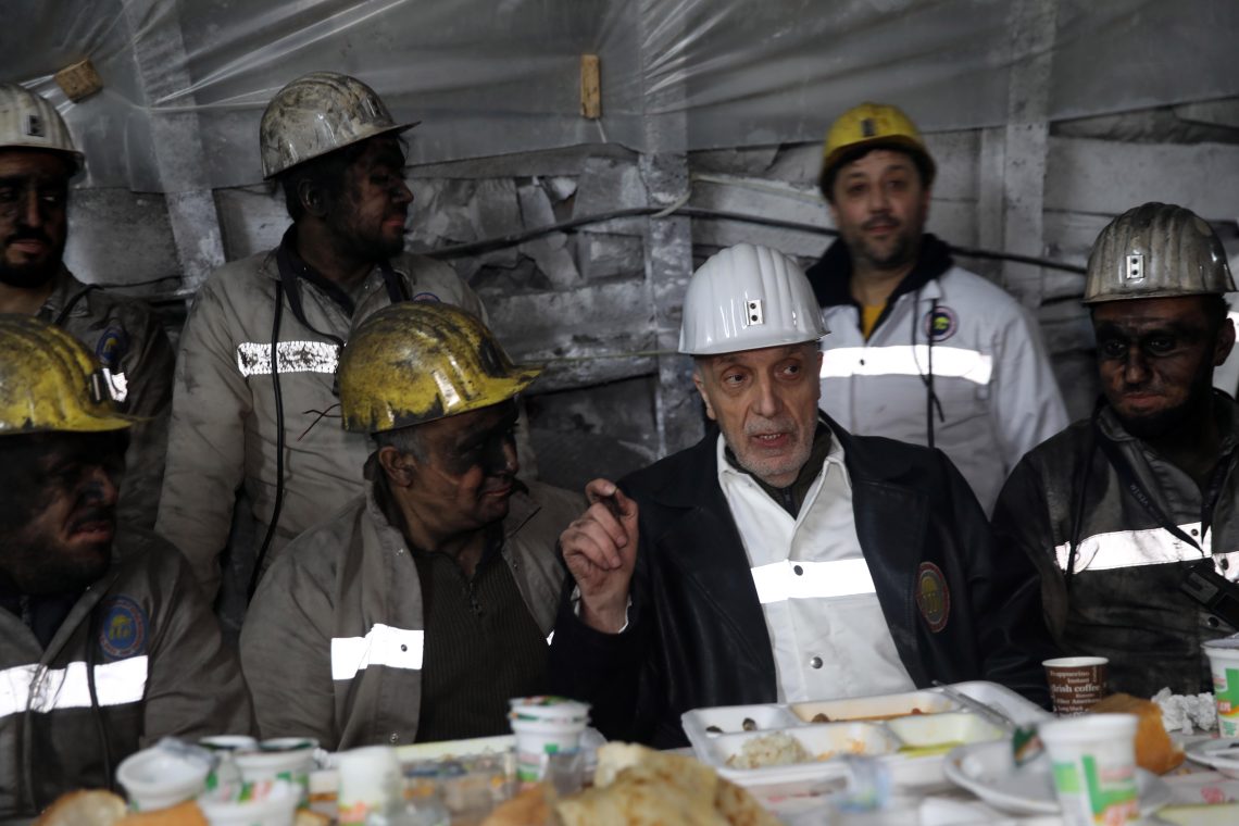 TÜRK-İŞ Genel Başkanı Atalay, madencilerimizle iftar yaptı