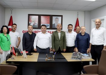 CHP’YE KİT ZİYARETİ