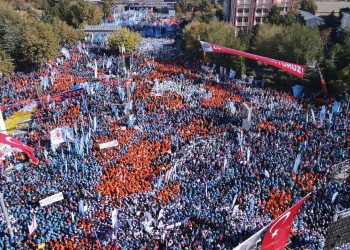 Yüzbinler Ankara’dan seslendi: ‘Zordayız Geçinemiyoruz’