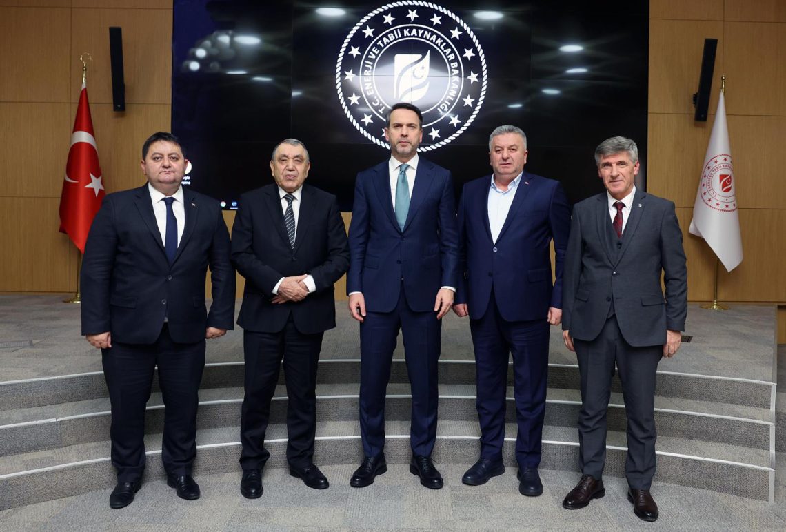 GENEL BAŞKANIMIZ YEŞİL, BAKAN BAYRAKTAR İLE GÖRÜŞTÜ