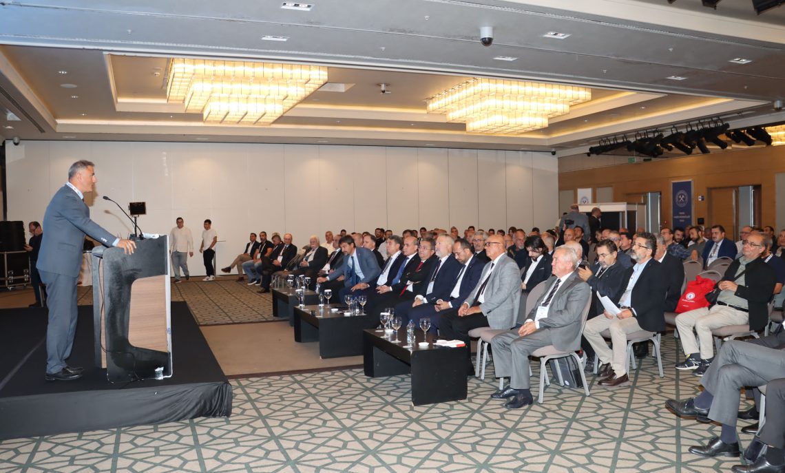 “SANAYİNİN KÖMÜR İHTİYACI YERLİ KAYNAKLARDAN KARŞILANMALIDIR”